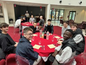 20241015 Phone Repas Parrain 1ere Sti2d24